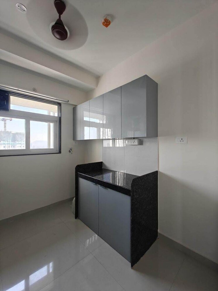 Kitchen, raj-residency-kasarvadavali 1 Bedroom 810 Sq.Ft. Apartment In Kasarvadavali Thane 9651310