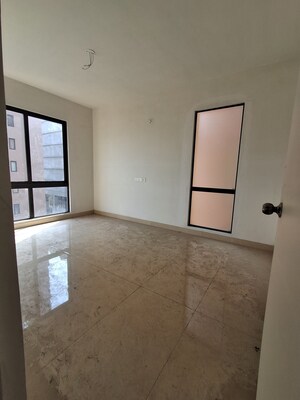 Room in 3 BHK Apartment at Ambuja Neotia Ecospace Residency, New Town – for Sale