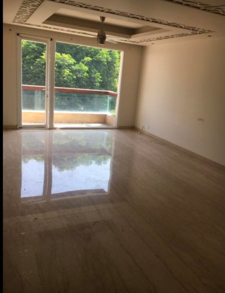 Room, chittaranjan park 4 Bedroom 275 Sq.Yd. Builder Floor In Chittaranjan Park Delhi 9651390