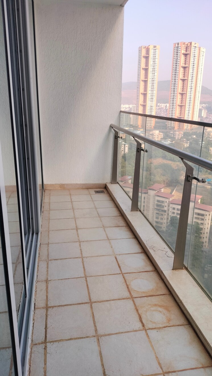 Balcony, oberoi-exquisite-goregaon 3 Bedroom 1690 Sq.Ft. Apartment In Goregaon East Mumbai 9651352