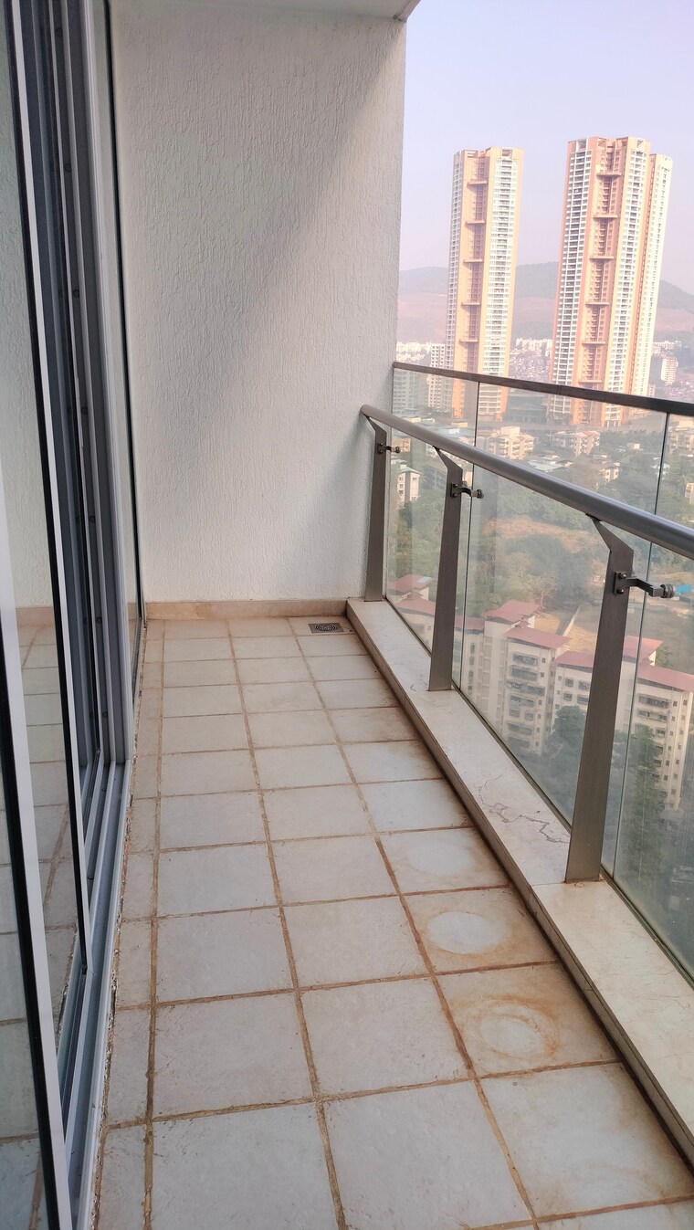 Balcony, oberoi-exquisite-goregaon 3 Bedroom 1690 Sq.Ft. Apartment In Goregaon East Mumbai 9651352