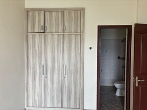 Room in 2 BHK Apartment at Tulip Lemon, Sector 69 – for Rent