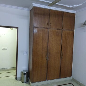 Furnished Amenities in 2 BHK Independent House at East Of Kailash – for Rent