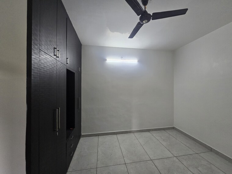 Bedroom, sector 11 4 Bedroom 2500 Sq.Ft. Builder Floor In Sector 11 Faridabad 9651423