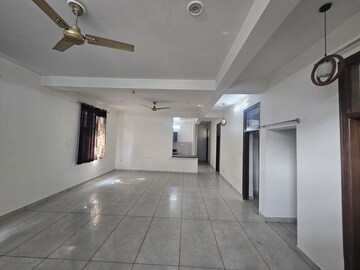Living Room in 4 BHK Builder Floor at Sector 11 – for Rent