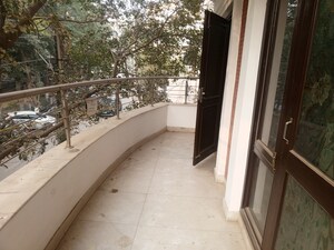 Balcony in 3 BHK Builder Floor at Ansal Sushant Lok I, Sector 43 – for Rent