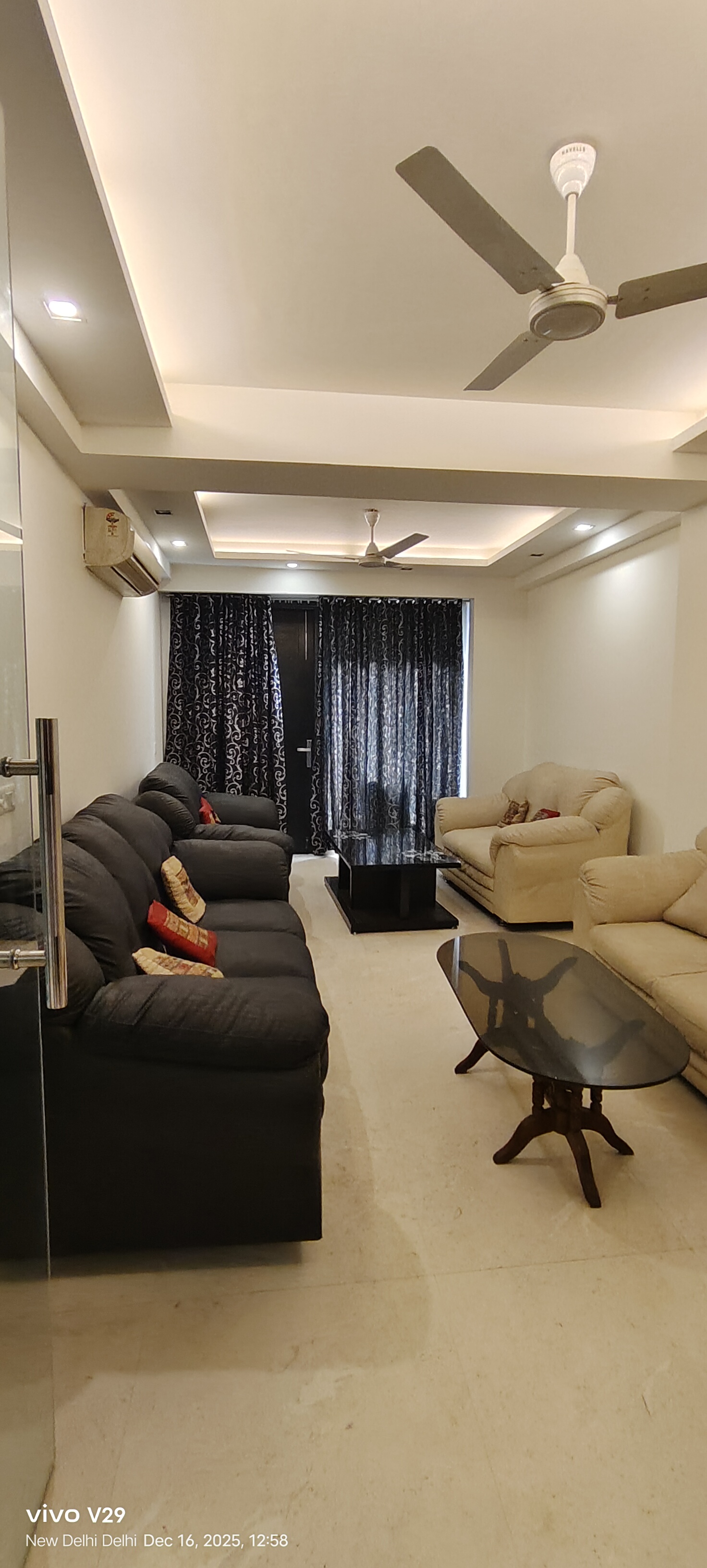 3 BHK + Servant Room Builder Floor For Rent in S 27 Luxury Homes