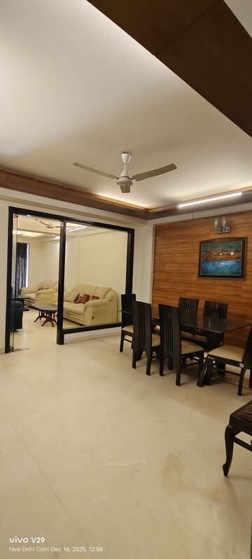 Gym in 3 BHK Builder Floor at S 27 Luxury Homes, Greater Kailash I – for Rent