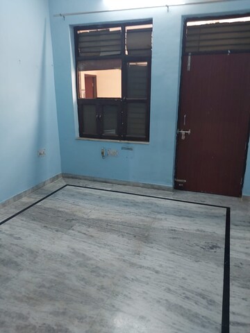 Bedroom in 3 BHK Builder Floor at Sector 11 – for Rent