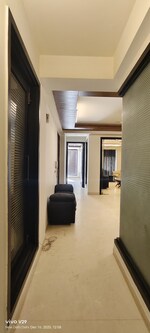 1 BHK + Extra Room 1000 Sq.Ft. Builder Floor in S 27 Luxury Homes