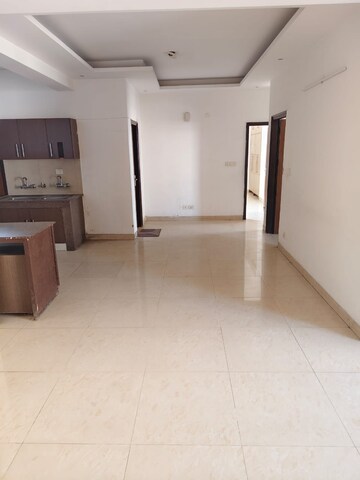 Room in 3 BHK Apartment at Pir Machalla – for Rent