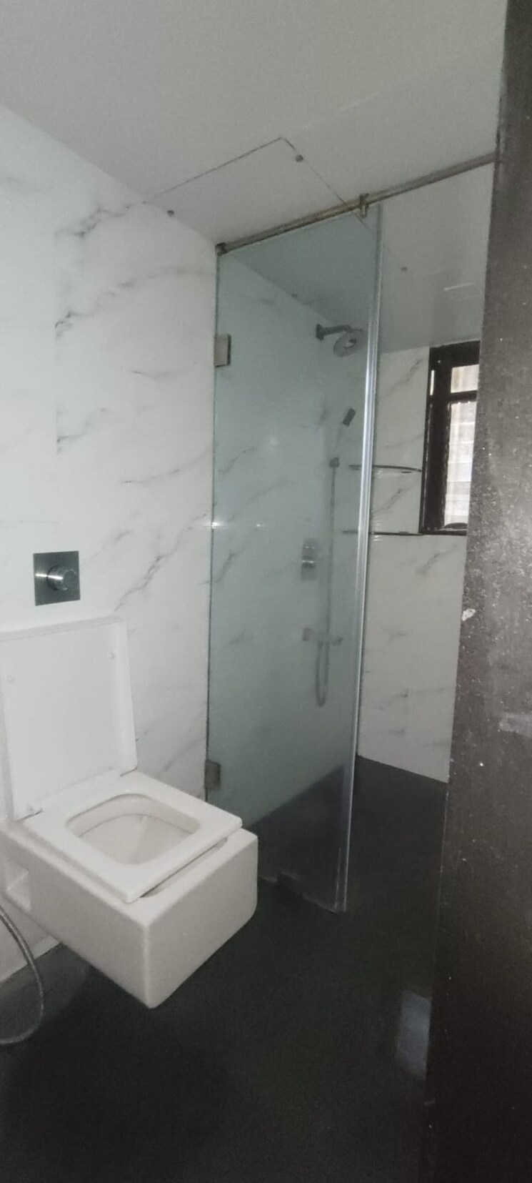 Bathroom, sunrise-apartment-andheri-west 3 Bedroom 1100 Sq.Ft. Apartment In Andheri West Mumbai 9651451