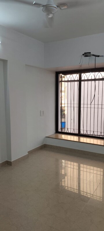 Building Lobby in 3 BHK Apartment at Sunrise Apartment Andheri West, Andheri West – for Rent