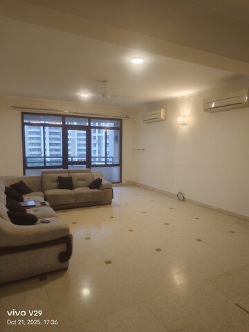 Living Room in 4 BHK Apartment at Vipul Belmonte, Sector 53 – for Sale
