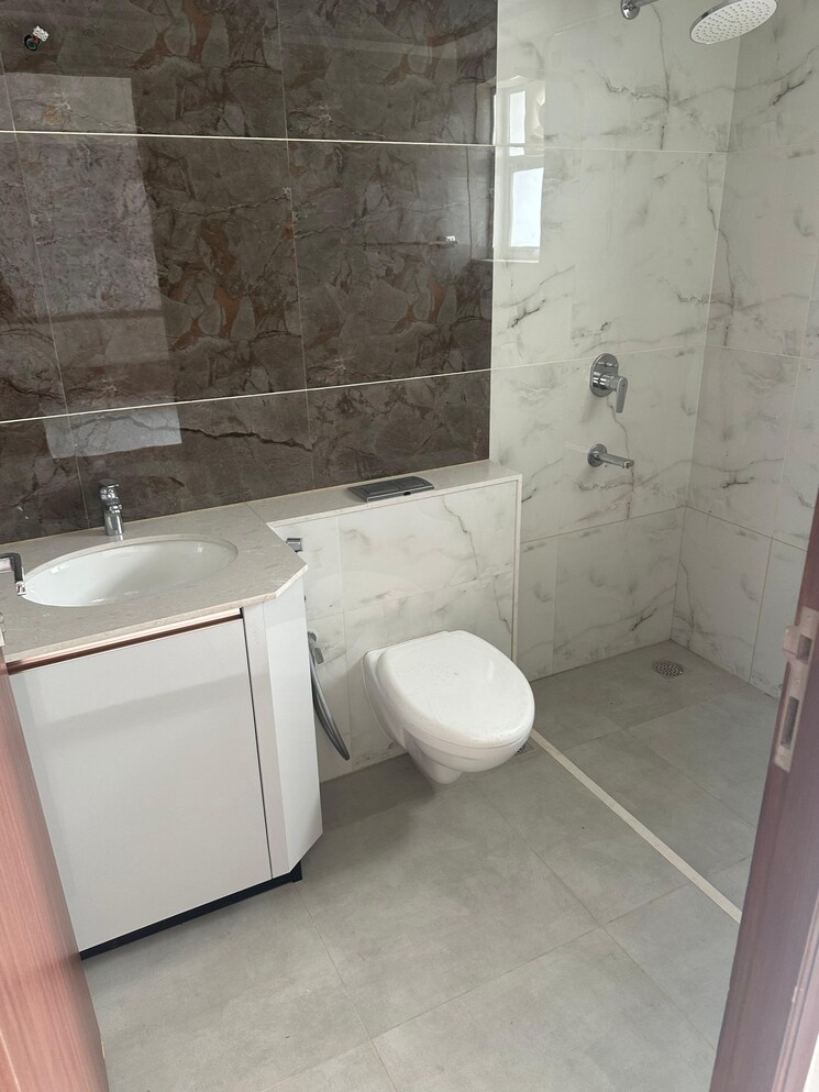 Bathroom, avenue road 4 Bedroom 2510 Sq.Ft. Apartment In Avenue Road Thrissur 9651457