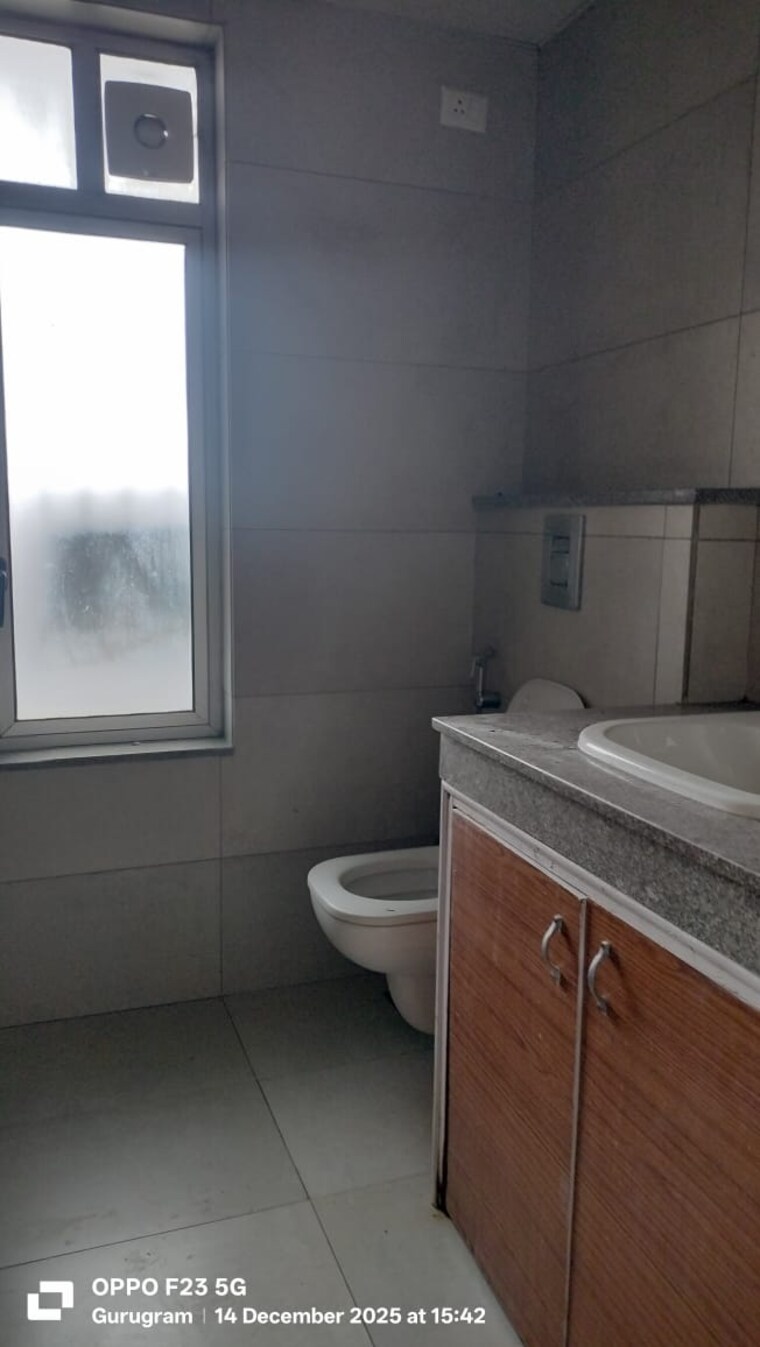 Bathroom, tata-la-vida 3 Bedroom 1573 Sq.Ft. Apartment In Sector 113 Gurgaon 9651469