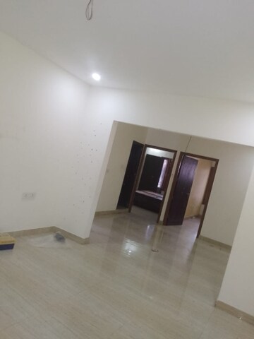 Room in 2 BHK Builder Floor at Ashraf Nagar – for Rent