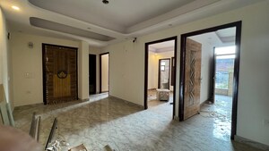 Room in 3 BHK Builder Floor at Chattarpur – for Rent