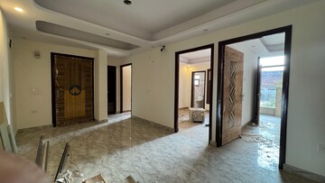 Room in 3 BHK Builder Floor at Chattarpur – for Rent