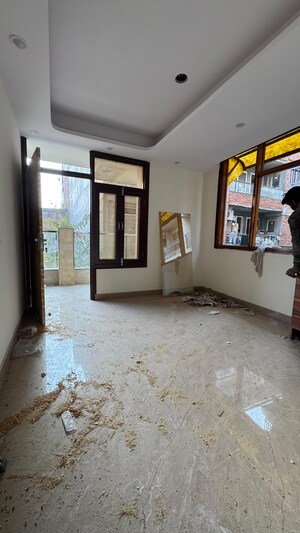 3 BHK Builder Floor For Rent in Chattarpur