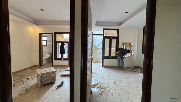  Parking, chattarpur 3 Bedroom 1300 Sq.Ft. Builder Floor In Chattarpur Delhi 9651502