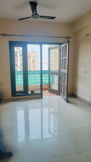 Room in 3 BHK Apartment at RPS Savana, Sector 88 – for Rent
