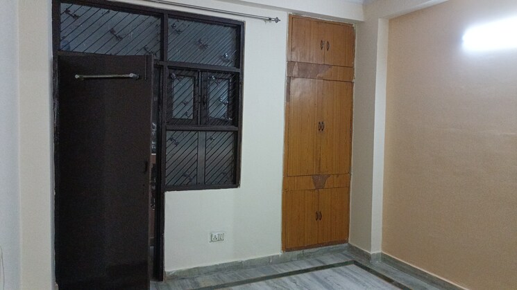 Room, vaishali sector 5 1 Bedroom 550 Sq.Ft. Builder Floor In Vaishali Sector 5 Ghaziabad 9651509