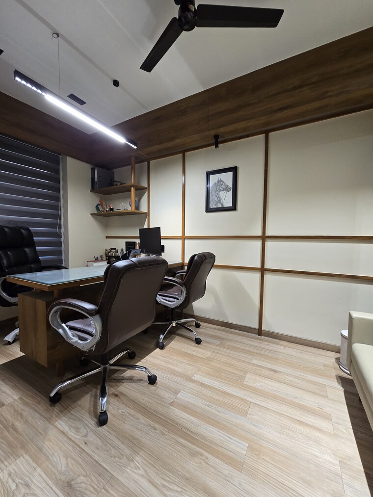 Gym, gota Commercial Office Space 973 Sq.Ft. In Gota Ahmedabad 9651506