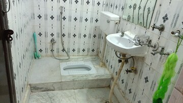  1 BHK Builder Floor at Vaishali Sector 5 – for Rent