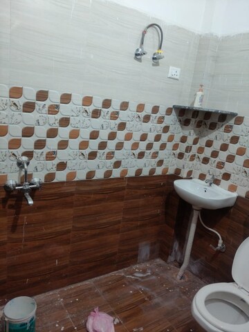 Bathroom in 2 BHK Independent House at Indira Nagar – for Rent