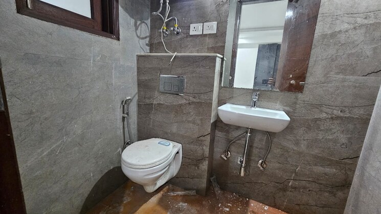 Bathroom, saket 2 Bedroom 850 Sq.Ft. Builder Floor In Saket Delhi 9651637