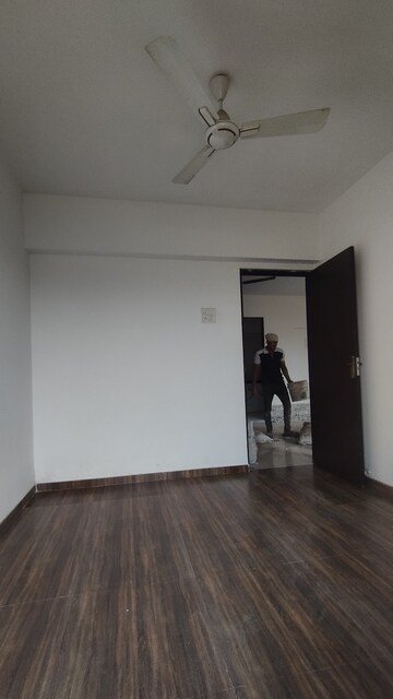 Room in 2 BHK Apartment at Ulwe Sector 9 – for Rent