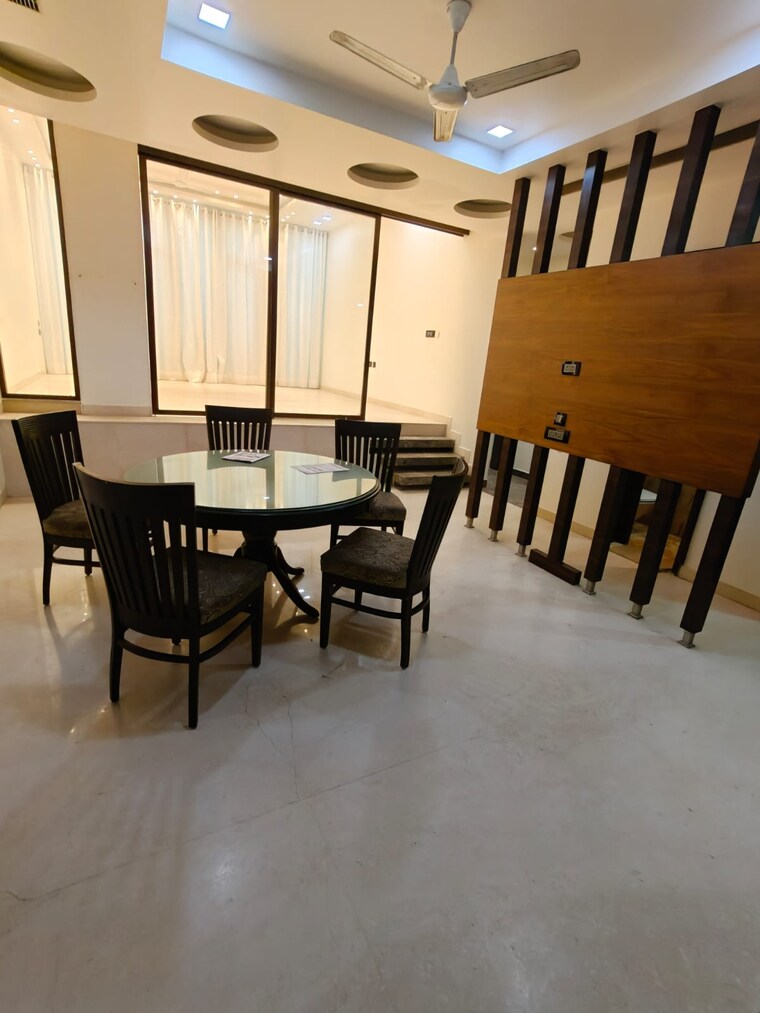 Team Area, vasant vihar 3 Bedroom 2700 Sq.Ft. Builder Floor In Vasant Vihar Delhi 9651686
