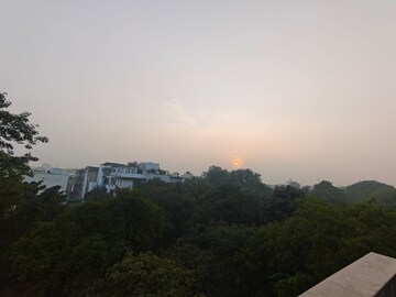 Plot Area in 3 BHK Builder Floor at Vasant Vihar – for Rent