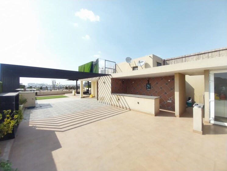 Exterior View, sushant lok i 4 Bedroom 300 Sq.Yd. Builder Floor In Sushant Lok I Gurgaon 9651850