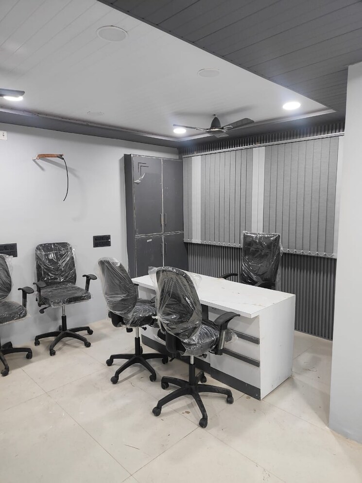 Team Area, dharampeth Commercial Office Space 800 Sq.Ft. In Dharampeth Nagpur 9651818
