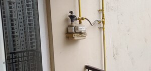 Furnished Amenities in 2 BHK Apartment at Ajnara Le Garden, Sector 16b Greater Noida – for Rent