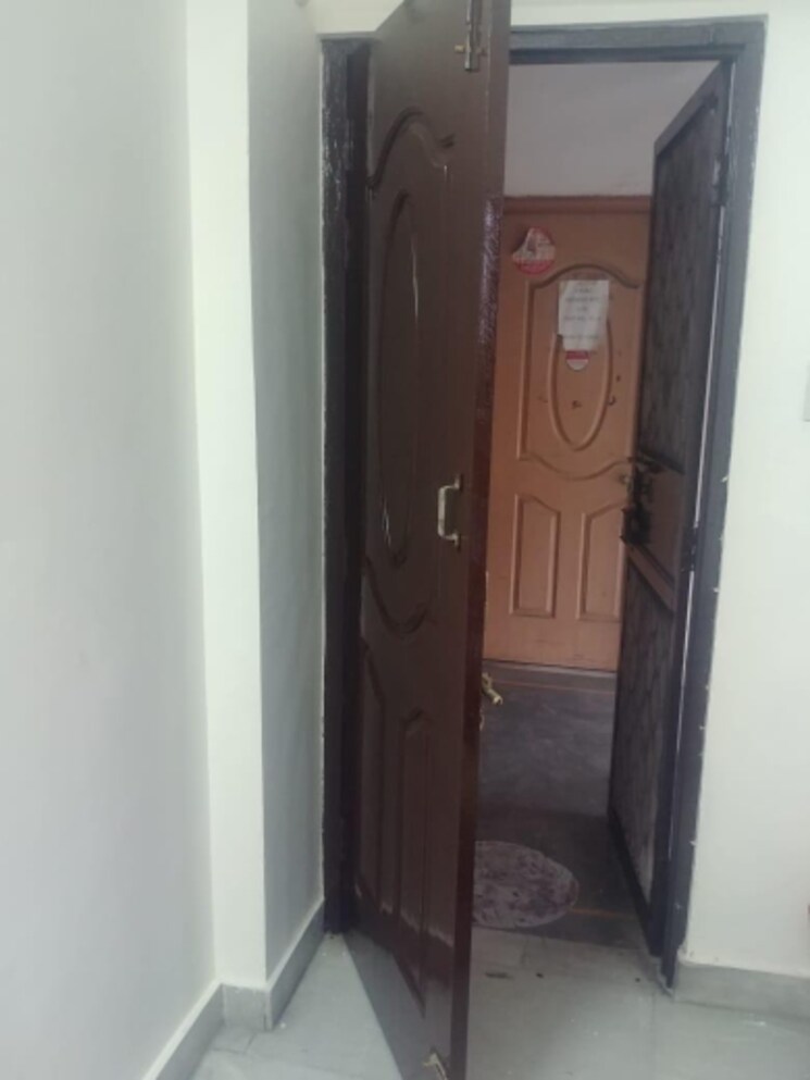 Other, purana haidarabad 2 Bedroom 930 Sq.Ft. Apartment In Purana Haidarabad Lucknow 9651909