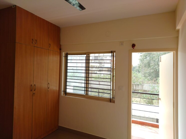 Room, new industrial township 1 2 Bedroom 89 Sq.Yd. Builder Floor In New Industrial Township 1 Faridabad 9652149