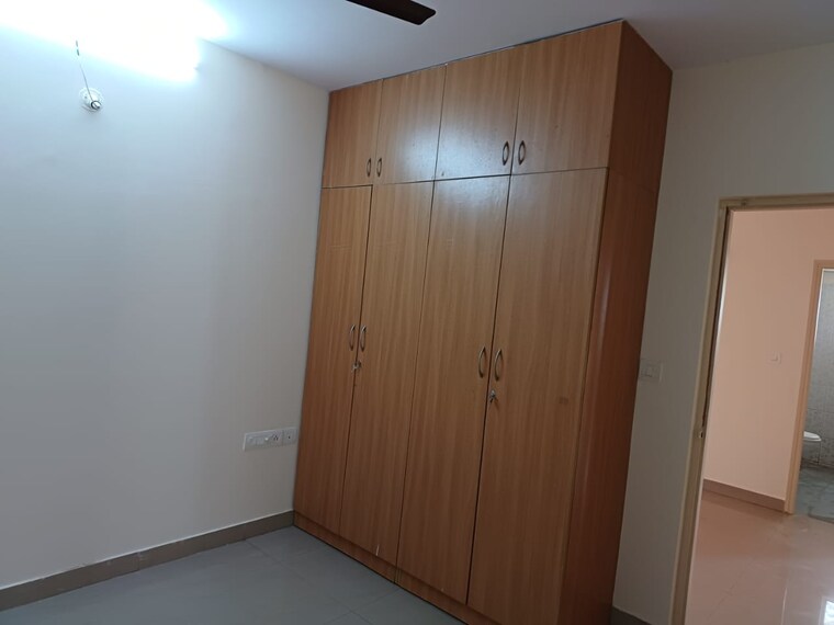 Room, new industrial township 1 2 Bedroom 89 Sq.Yd. Builder Floor In New Industrial Township 1 Faridabad 9652149