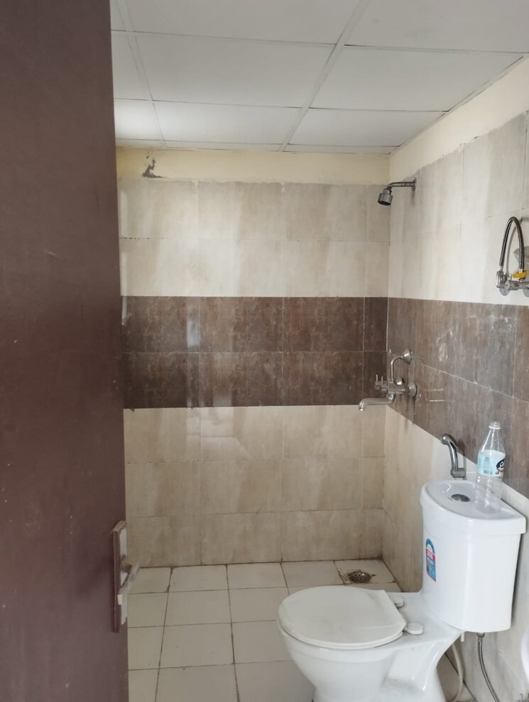 Bathroom, panchsheel-greens-ii 2 Bedroom 839 Sq.Ft. Apartment In Sector 16 Greater Noida Greater Noida 9651919