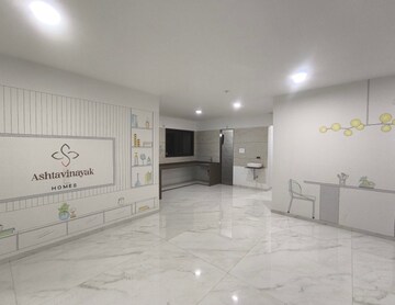 Room in 4 BHK Apartment at Adajan – for Sale