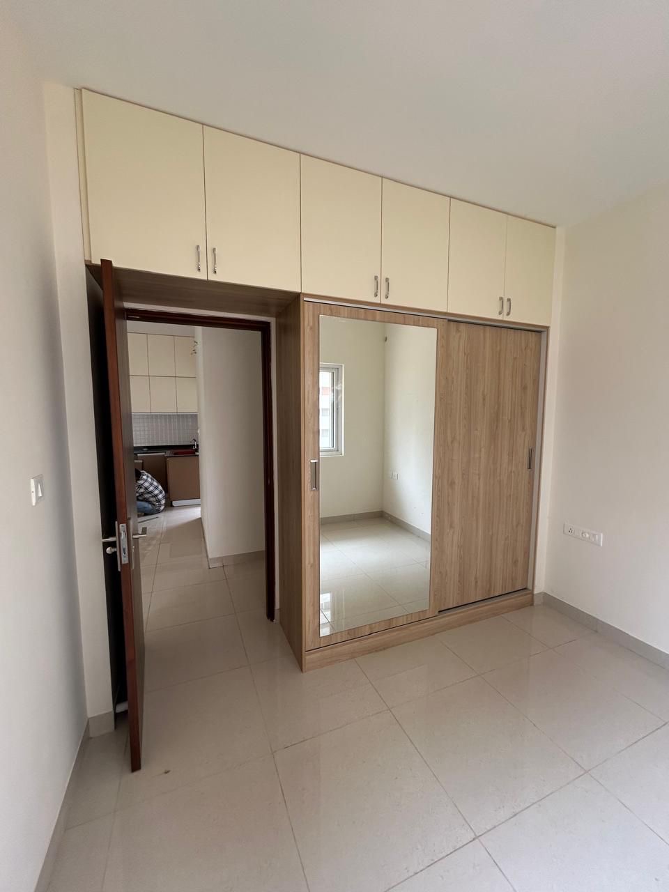 2 BHK Apartment For Rent in Adarsh Greens