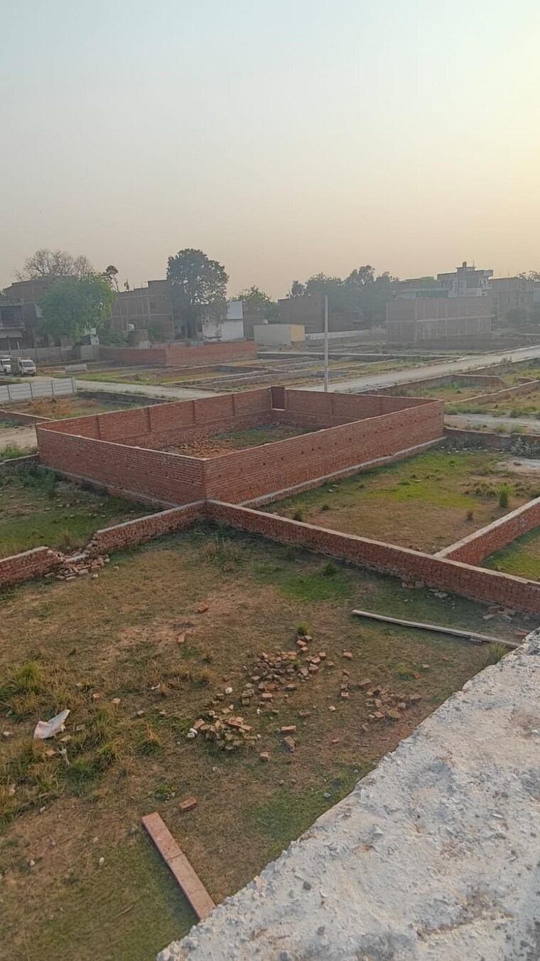 undefined, babatpur  1200 Sq.Yd. Plot In Babatpur Varanasi 9652221