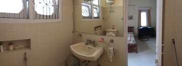 Attached Bathroom in 3 BHK Builder Floor at Sector 17a – for Rent