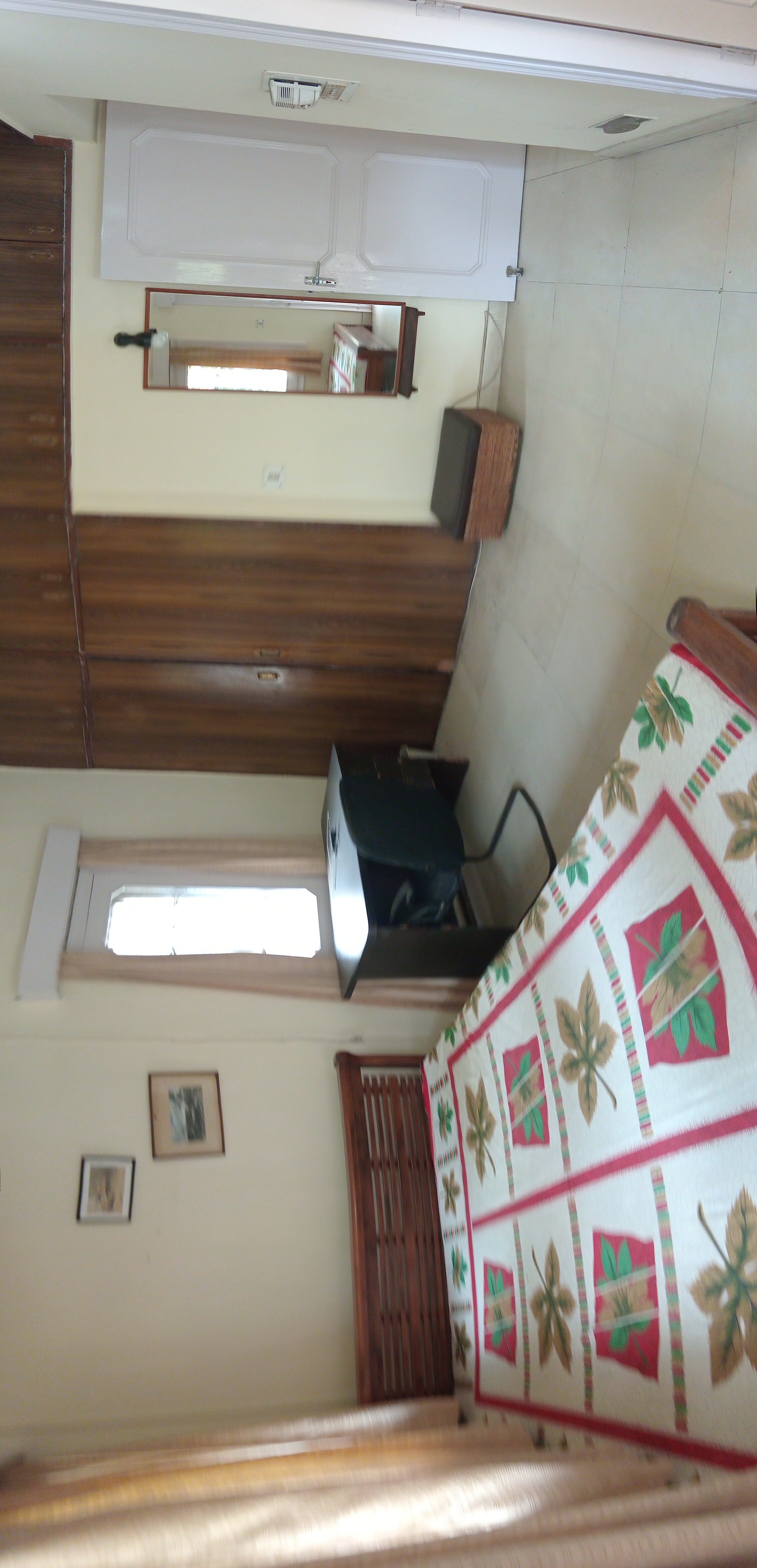 3 BHK + Servant Room Builder Floor For Rent in Sector 17A