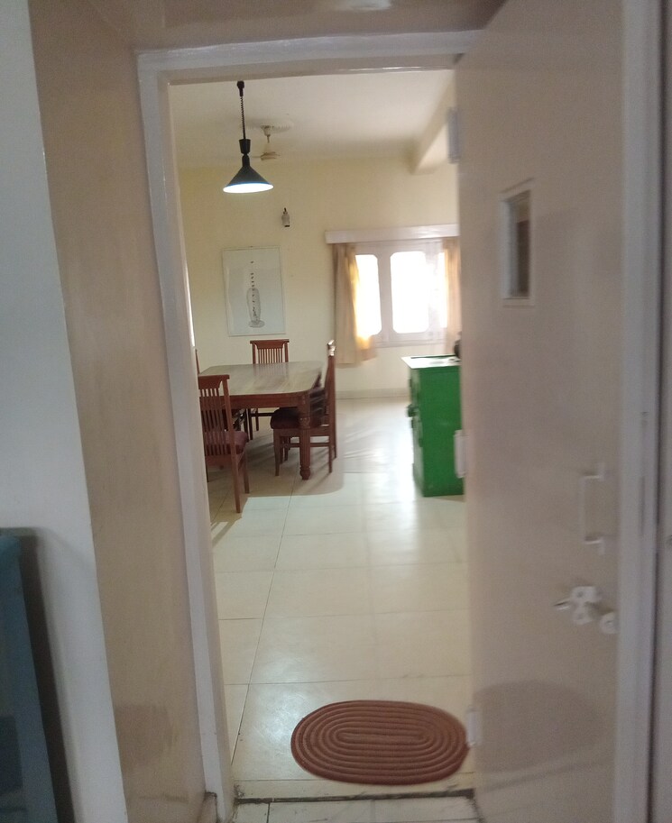 Living Room, sector 17a 3 Bedroom 2500 Sq.Ft. Builder Floor In Sector 17a Gurgaon 9652306