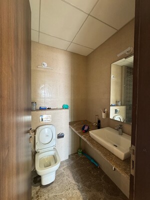 Bathroom in 2 BHK Apartment at Peninsula Salsette 27, Byculla – for Rent