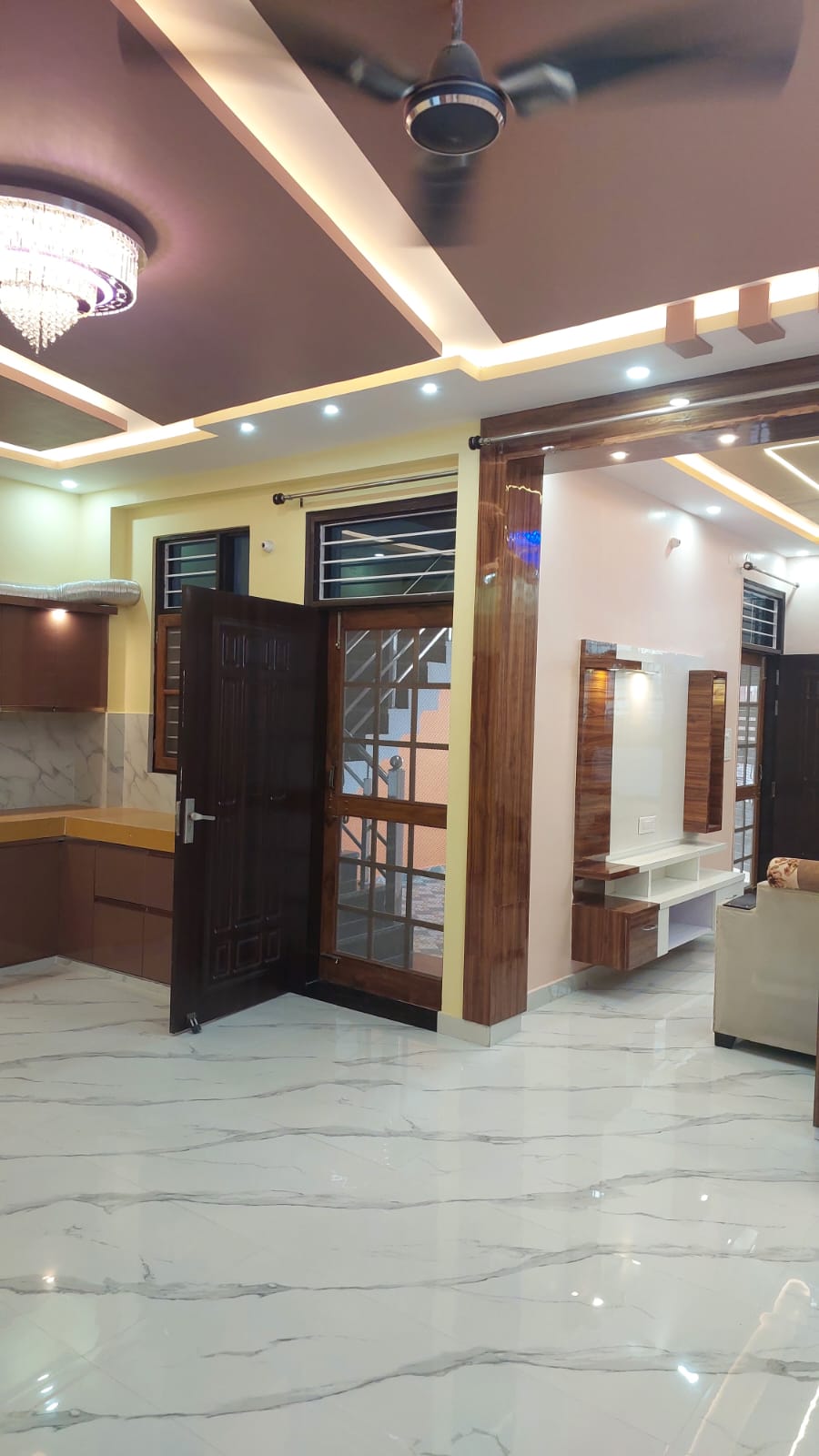 2 BHK + Extra Room Apartment For Rent in Omega Windsor Greens