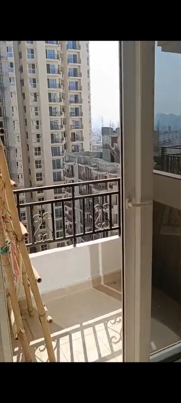 2 BHK Apartment For Rent in Signature Global Proxima, Sector 89